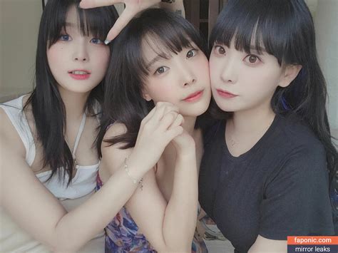 Kang Inkyung / inkyung97 leaks from OnlyFans .